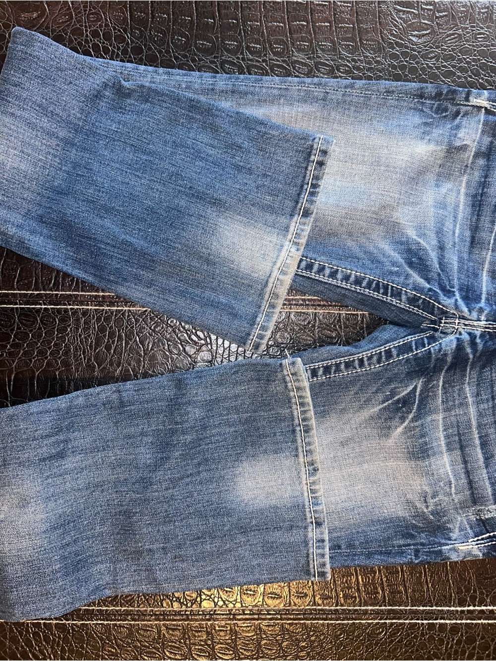 Miss Me Women's Embellished Jeans - Picture 7 of 10